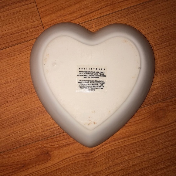 Pottery Barn | Heart/Peace Sign | Dish White/Gold - Picture 3 of 4